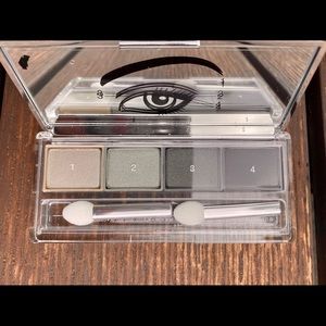 Clinique all about shadow quad